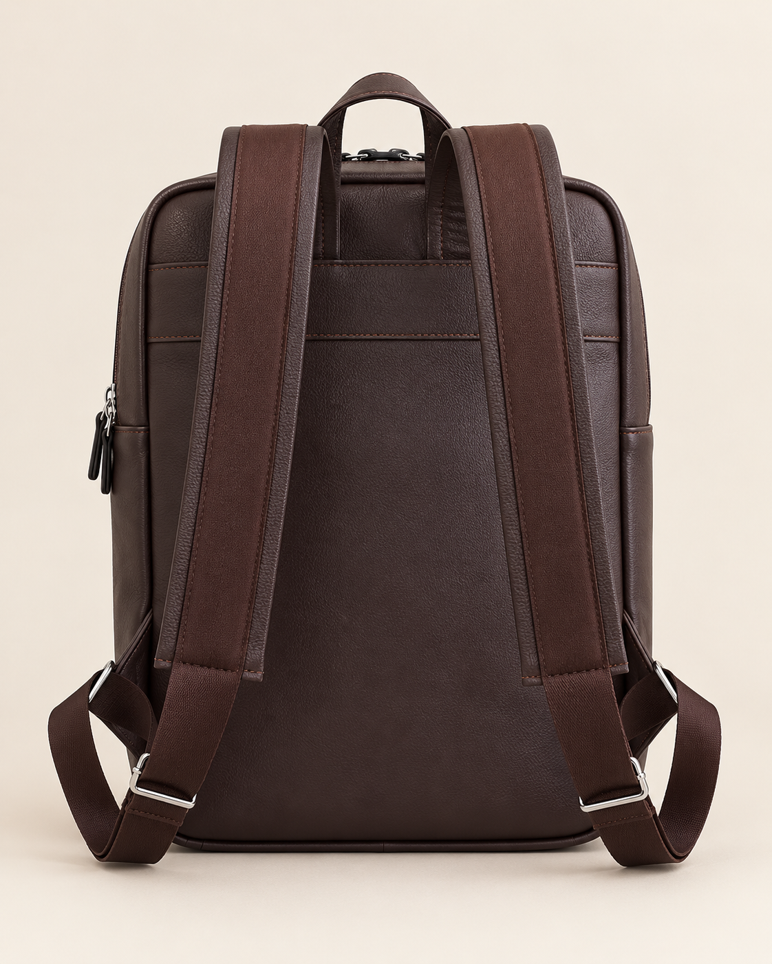 Costas e alças da Mochila Cássio